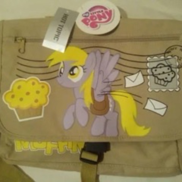 ‼️‼️ISO ‼️‼️Derpy Hooves messenger bag/backpack🙏
